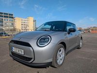 Second-hand Mini Cooper Essential 135 kW (184 CP) 2025 Argintiu Hatchback