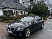 Gebraucht BMW 320 184 PS (135 kW) 2013 Schwarz Kombi