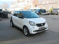 Gebraucht Smart ForFour Passion 71 PS (52 kW) 2017 Weiß Kleinwagen