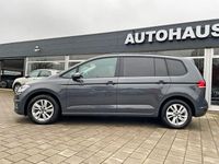 Gebraucht VW Touran Comfortline 150 PS (110 kW) 2022 Grau Van / Kleinbus