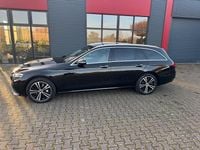 Gebraucht Mercedes E450 Avantgarde 367 PS (269 kW) 2023 Schwarz Limousine