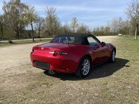 Gebraucht Mazda MX5 Center-Line 132 PS (97 kW) 2016 Rot Cabrio