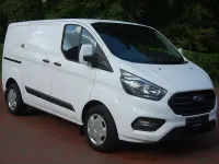 Gebraucht Ford Transit Custom Trend 131 PS (96 kW) 2021 Frostweiß Van / Kleinbus