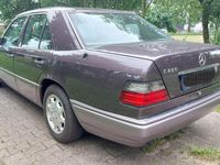 Gebraucht Mercedes E280 193 PS (141 kW) 1994 Grau Limousine