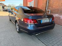 Gebraucht Mercedes E220 170 PS (125 kW) 2013 Grau Limousine