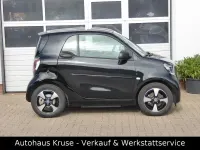 Gebraucht Smart ForTwo Electric Drive Exclusive 60 kW (82 PS) 2024 Schwarz