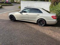 Gebraucht Mercedes E200 136 PS (100 kW) 2010 Andere farben Limousine