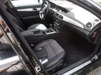 Gebraucht Mercedes C200 Avantgarde 136 PS (100 kW) 2013 Schwarz  unilack Kombi