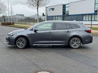 Gebraucht Toyota Corolla Team 152 PS (111 kW) 2023 Grau Kombi