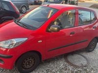 Gebraucht Hyundai i10 75 PS (55 kW) 2009 Rot Kleinwagen