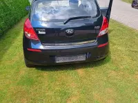 Gebraucht Hyundai i20 Edition 86 PS (63 kW) 2014 Schwarz Kleinwagen