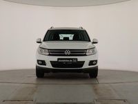 Gebraucht VW Tiguan Trendline 125 PS (91 kW) 2016 Pure white SUV