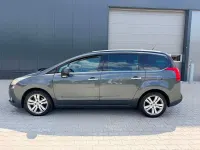 Gebraucht Peugeot 5008 156 PS (114 kW) 2010 Grau Van / Kleinbus