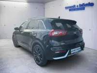 Gebraucht Kia Niro Spirit 141 PS (103 kW) 2017 (abp) aurora black pearl p SUV