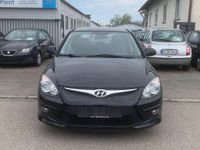 Gebraucht Hyundai i30 90 PS (66 kW) 2012 Schwarz Limousine