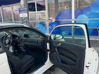 Gebraucht Audi A1 166 PS (122 kW) 2010 Weiß Kleinwagen