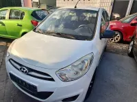 Gebraucht Hyundai i10 Edition 69 PS (50 kW) 2013 Weiß Kleinwagen