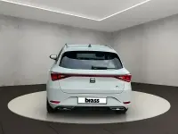 Używany Seat Leon FR 204 KM (150 kW) 2023 Biały Kombi