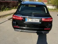 Używany Mercedes E300 306 KM (225 kW) 2021 Czarny Sedan/Limuzyna