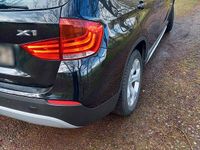 Gebraucht BMW X1 143 PS (105 kW) 2011 Schwarz SUV