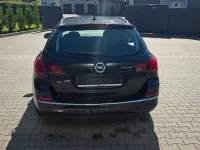 Gebraucht Opel Astra Active 120 PS (88 kW) 2013 Schwarz Limousine