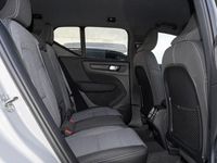 Neu Volvo XC40 Plus 163 PS (119 kW) 2025 Grau SUV