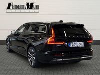 Gebraucht Volvo V60 Plus 197 PS (144 kW) 2023 Schwarz Kombi