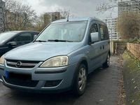 Second-hand Opel Combo 97 CP (71 kW) 2006 Albastru Monovolum