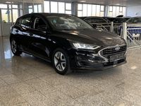 Usado Ford Focus Cool & Connect 101 CV (74 kW) 2022 Negro Berlina