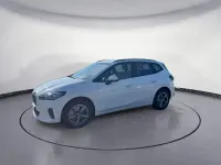 Gebraucht BMW 220 Active Tourer 170 PS (125 kW) 2025 Weiß Van / Kleinbus