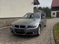 Gebraucht BMW 318 143 PS (105 kW) 2009 Grau Kombi