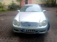Gebraucht Mercedes C180 143 PS (105 kW) 2006 Silber Coupé