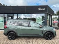 Neu Dacia Jogger Extreme 101 PS (74 kW) 2025 Grün Van / Kleinbus