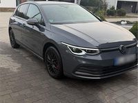 Gebraucht VW Golf VIII Style 150 PS (110 kW) 2021 Grau Kleinwagen