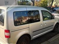 Second-hand VW Caddy Life 105 CP (77 kW) 2007 Argintiu Monovolum
