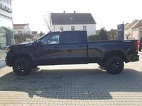 Neu Chevrolet Silverado 360 PS (264 kW) 2025 Schwarz SUV