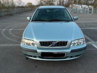 Second-hand Volvo V40 115 CP (84 kW) 2003 Albastru Break