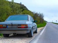 Gebraucht BMW 524 90 PS (66 kW) 1986 Grau Limousine
