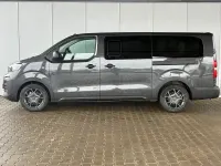 Nowe Opel Vivaro 2025 Czarny Minivan