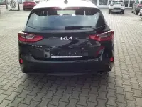 Gebraucht Kia Ceed Spirit 160 PS (117 kW) 2022 Schwarz Kleinwagen