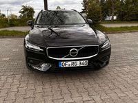 Gebraucht Volvo V60 Core 163 PS (119 kW) 2024 Schwarz Kombi