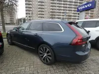 Używany Volvo V90 Ultimate 197 KM (144 kW) 2024 Niebieski Kombi