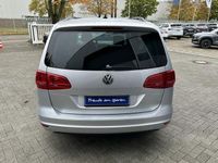 Second-hand VW Sharan 150 CP (110 kW) 2015 Argintiu Monovolum