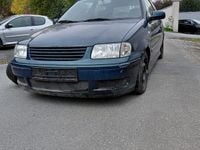 Gebraucht VW Polo 60 PS (44 kW) 2001 Grün Kleinwagen