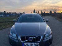 Gebraucht Volvo V70 Summum 114 PS (83 kW) 2012 Beige Kombi