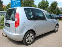 Gebraucht Skoda Roomster Ambition 105 PS (77 kW) 2015 Silber Van / Kleinbus