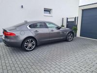 Gebraucht Jaguar XE Prestige 179 PS (131 kW) 2016 Grau Limousine