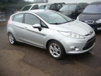 Gebraucht Ford Fiesta Titanium 97 PS (71 kW) 2012 Silber Kleinwagen