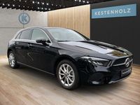 Gebraucht Mercedes A250 Night 218 PS (160 kW) 2026 Unilack nachtschwarz Limousine