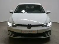 Gebraucht VW Golf VIII Active 150 PS (110 kW) 2022 Pure white Limousine